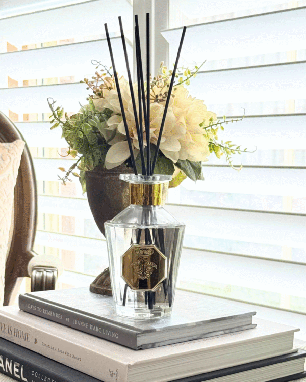 Diffuser White Flower Glass Bottle 230ml