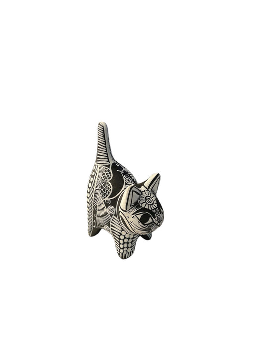 Spirit Scared Cat Mexican Clay